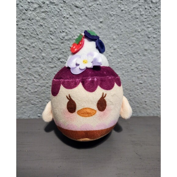 Disney Munchlings Baked Treats Daisy Duck Trippleberry Cheesecake Plush - Picture 8 of 8